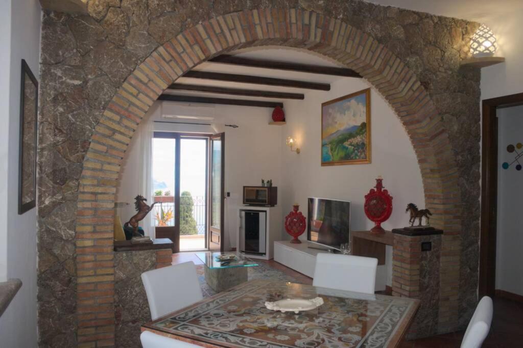 Nikita Luxury Apartamento *